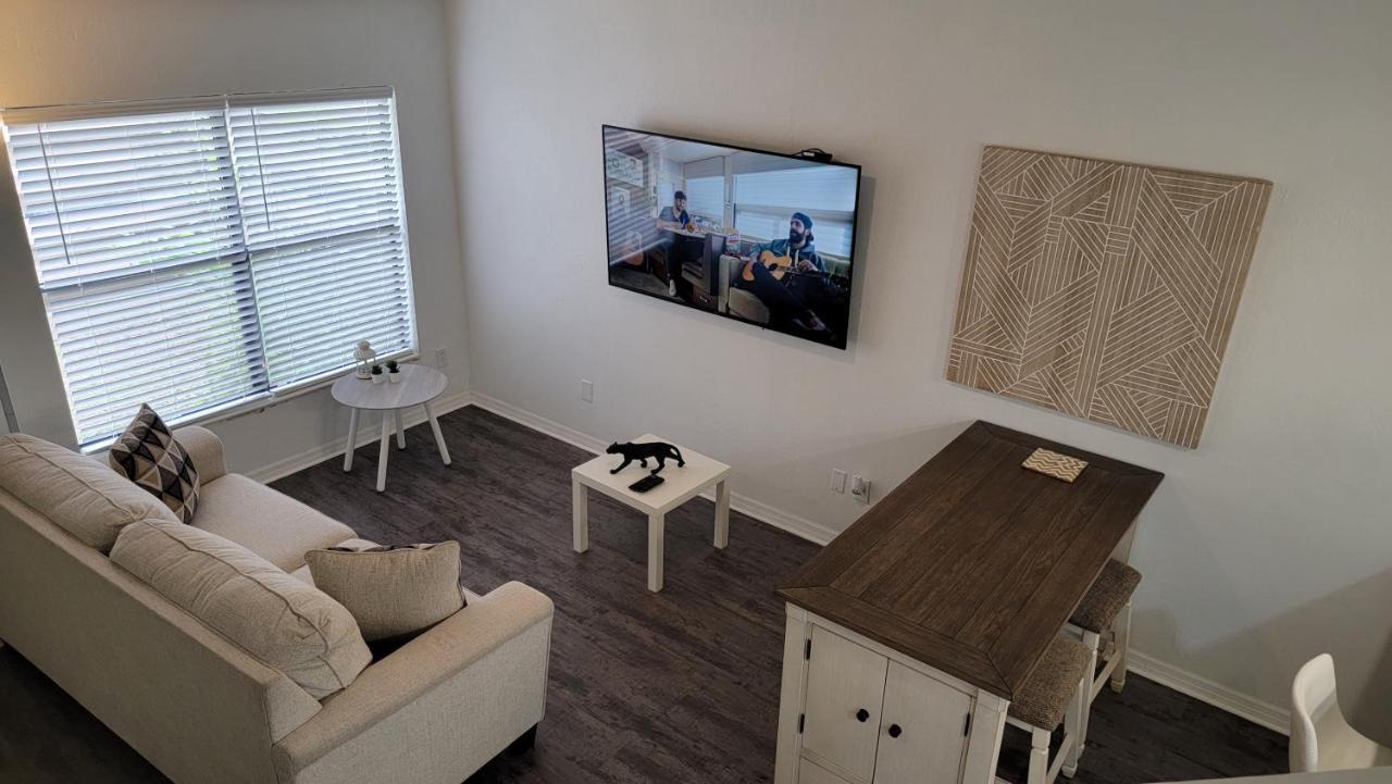 Discover Luxury Condo Steps Away From Celebration Pointe And I-75! Gainesville Bagian luar foto